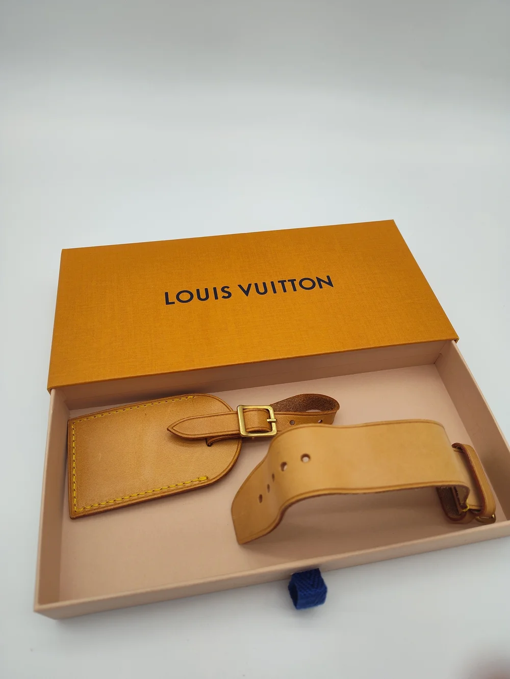 LOUIS VUITTON Vachetta Leather Luggage Tag & Handle Strap Set with Box